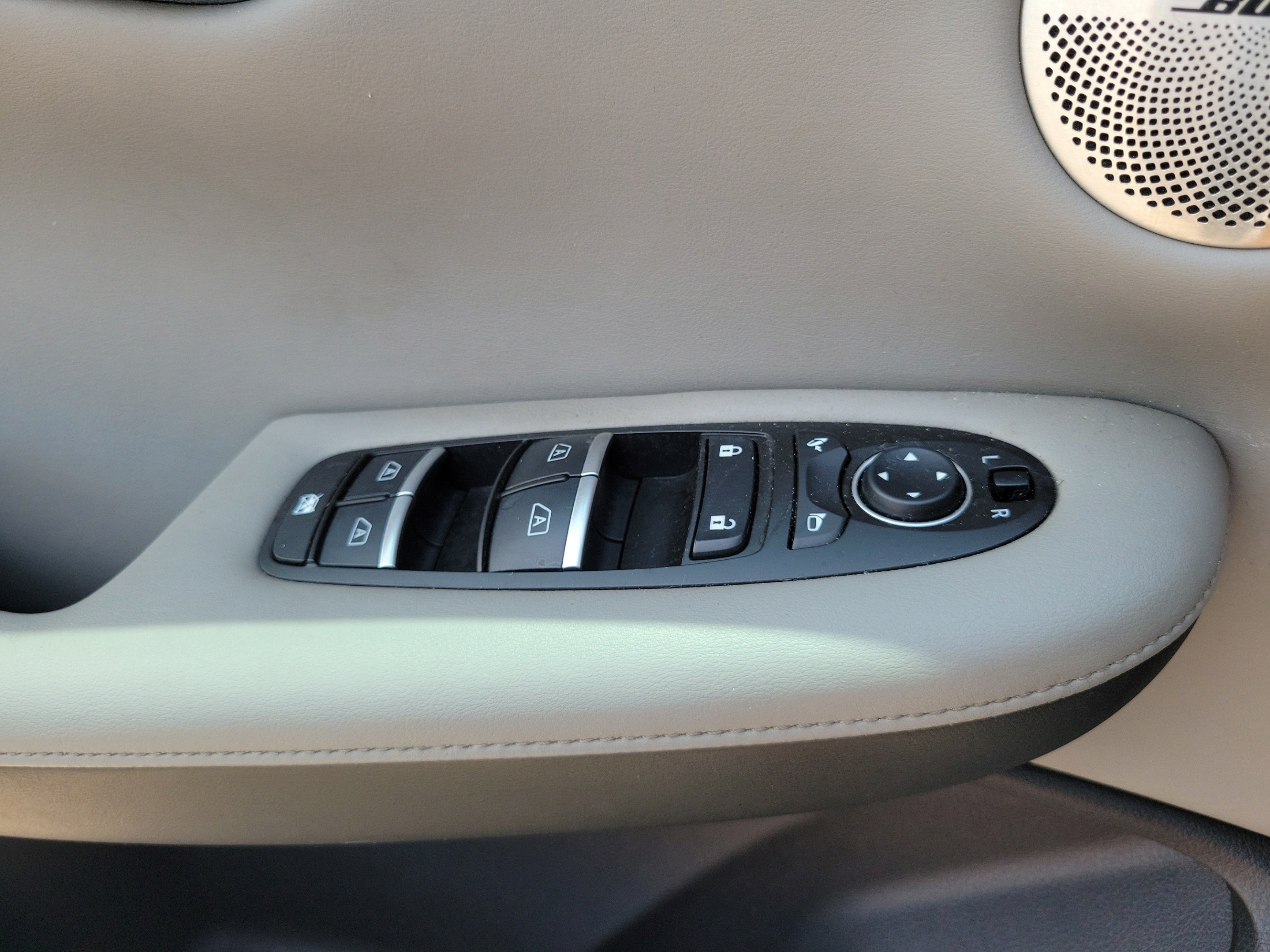 Used 2023 INFINITI QX50 Luxe FWD image 26