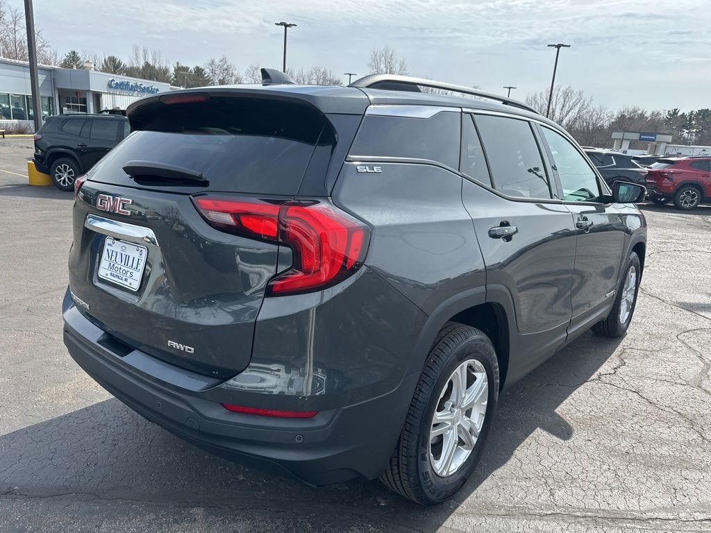 Used 2018 GMC Terrain SLE image 3
