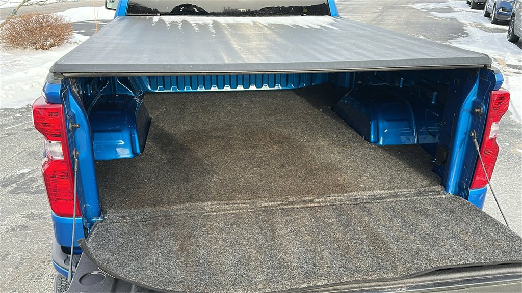 Certified 2023 Chevrolet Silverado 1500 Custom w/ LPO, Dark Essentials Package image 8