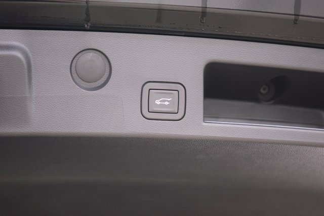 Used 2026 Chevrolet Equinox ACTIV image 24