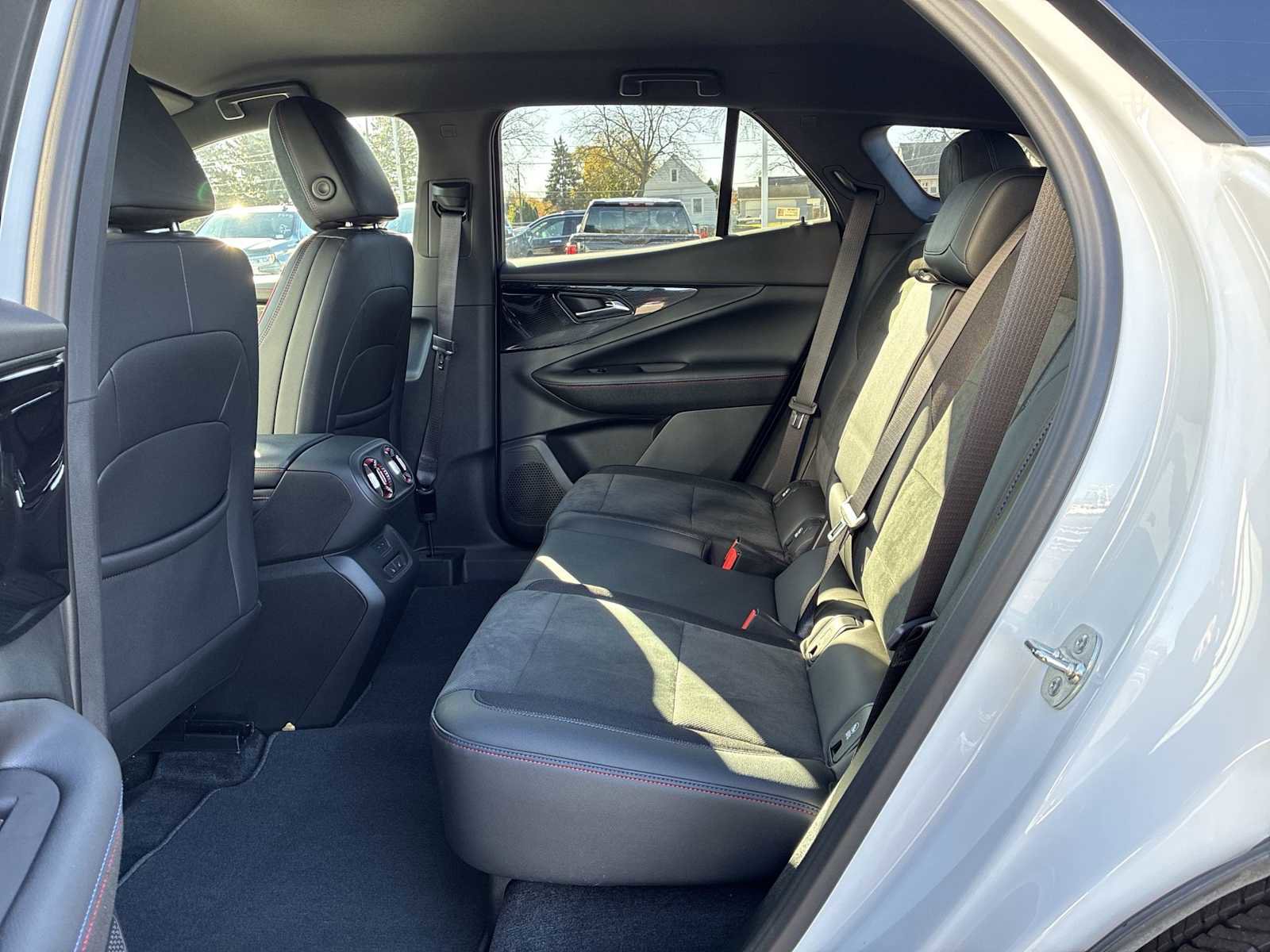 Certified 2024 Chevrolet Blazer EV RS image 24