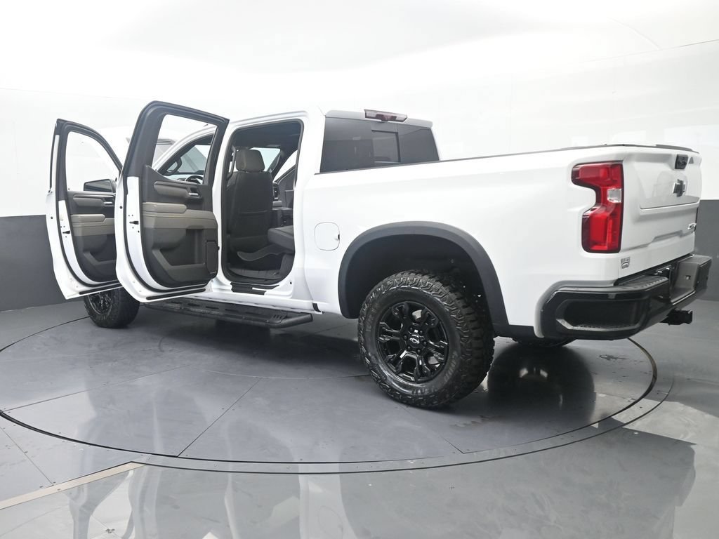 Used 2024 Chevrolet Silverado 1500 ZR2 w/ Technology Package AWD/4WD image 85