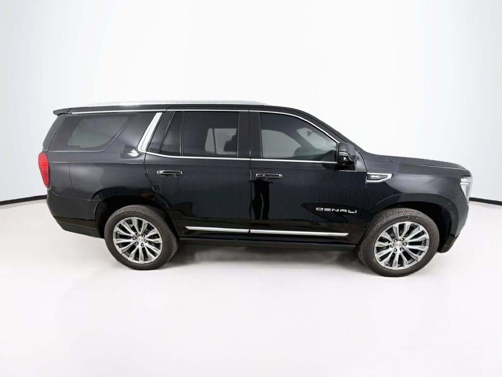 Used 2021 GMC Yukon Denali w/ Denali Premium Package AWD/4WD image 4