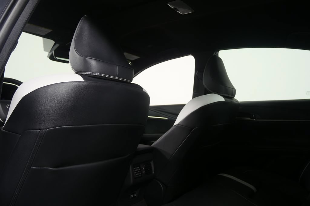 Used 2026 Toyota Camry SE w/ Multimedia Upgrade Package FWD image 17