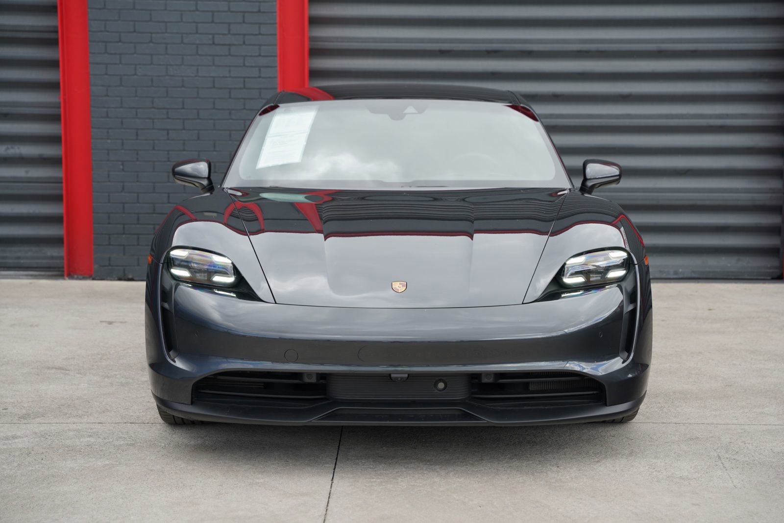 Used 2020 Porsche Taycan 4S w/ Premium Package image 8