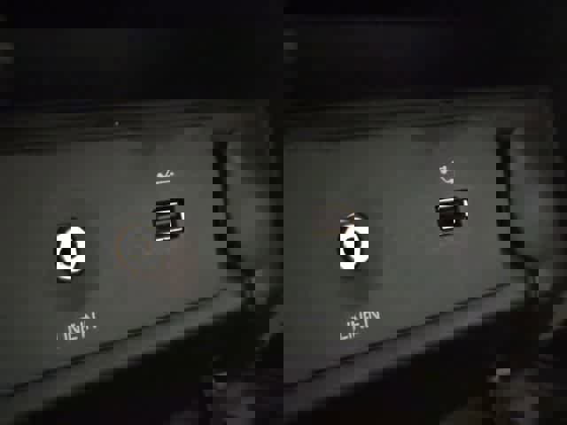 Used 2013 Ford F150 XLT w/ Luxury Equipment Group image 27