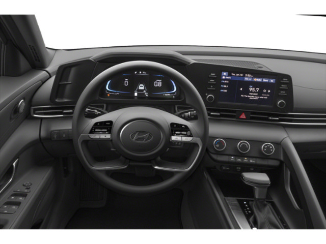 Used 2025 Hyundai Elantra SE FWD image 4