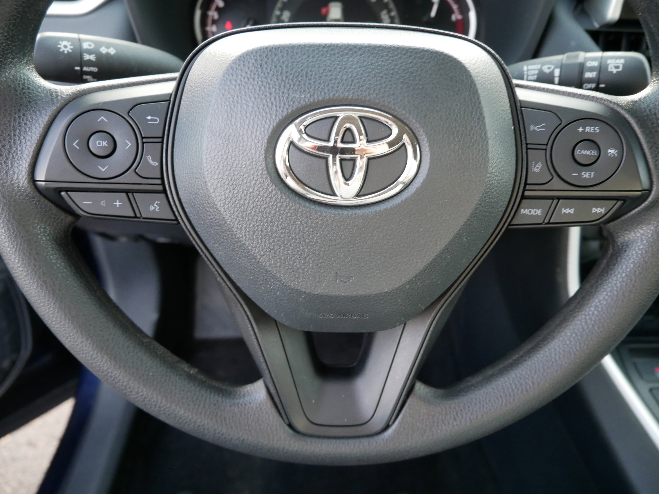 Certified 2025 Toyota RAV4 XLE image 25