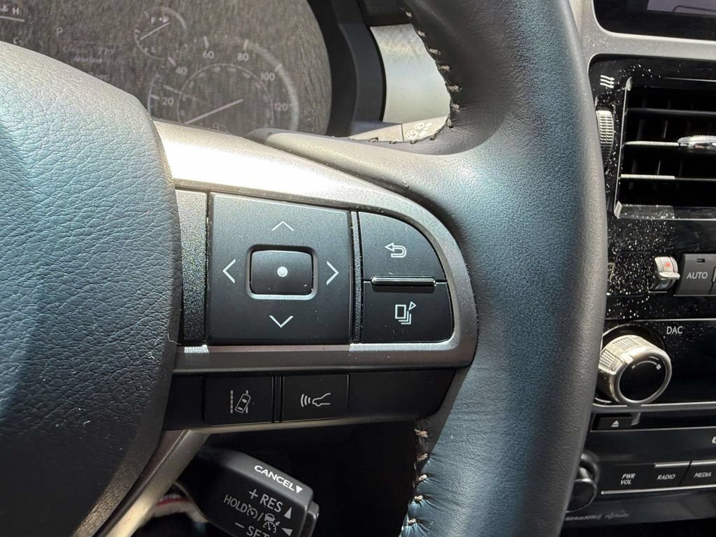 Used 2023 Lexus GX 460 Premium w/ Premium Package AWD/4WD image 20