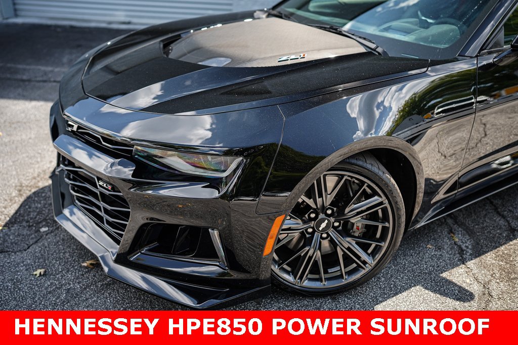 Used 2018 Chevrolet Camaro ZL1 image 2