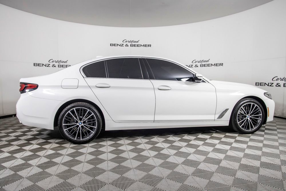 Used 2021 BMW 530e w/ Convenience Package image 11