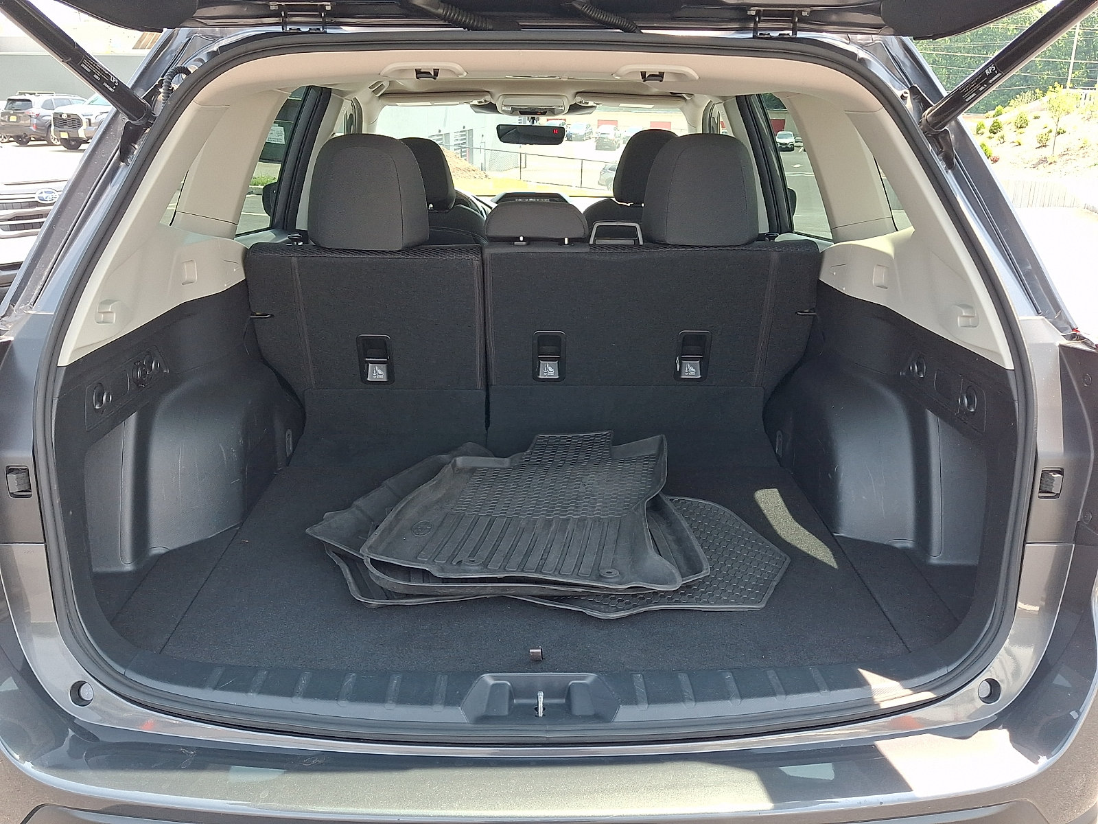 Certified 2024 Subaru Forester Premium AWD/4WD image 27