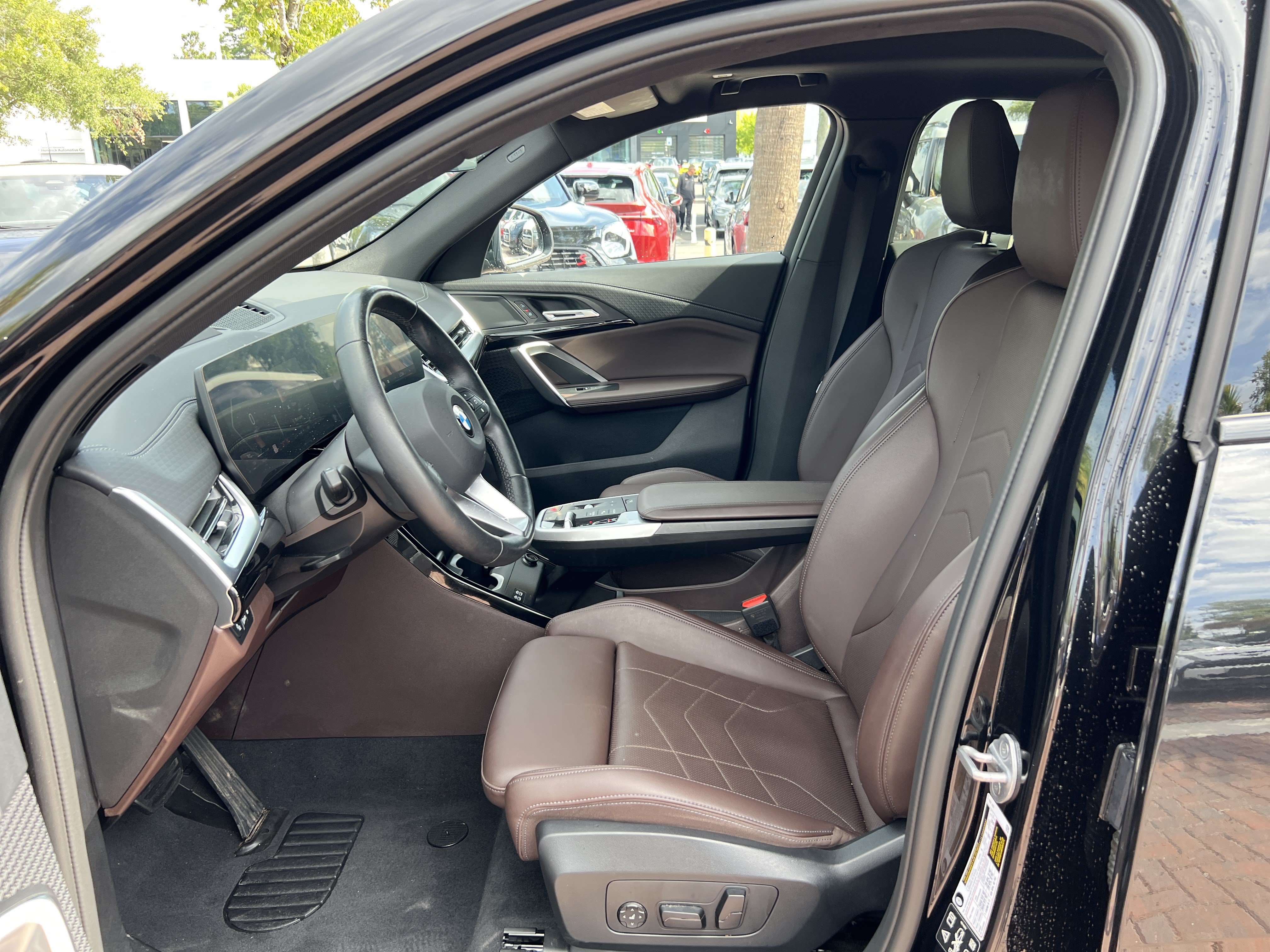 Certified 2025 BMW X2 xDrive28i AWD/4WD image 16