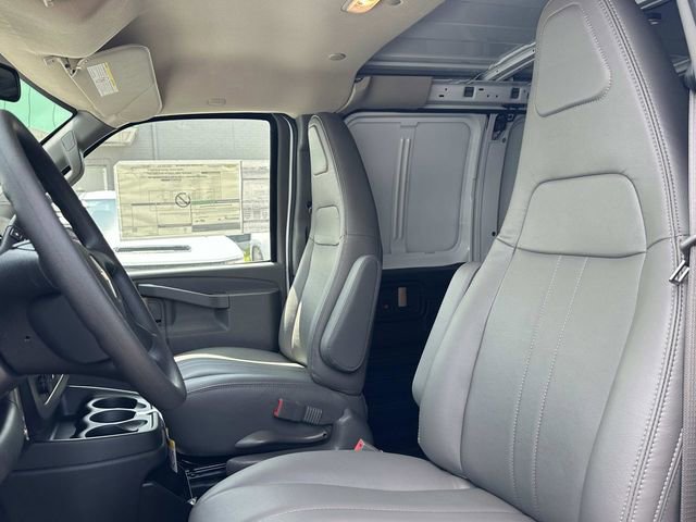 New 2025 Chevrolet Express 3500 Work Van w/ Driver Convenience Package image 14