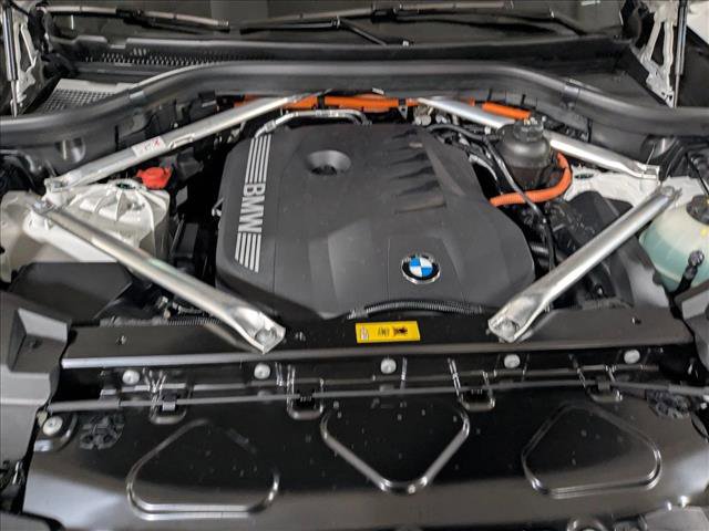New 2026 BMW X5 xDrive50e w/ Premium Package image 18