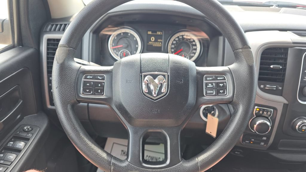 Used 2017 RAM 1500 Express AWD/4WD image 25