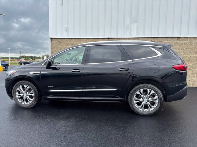 Used 2018 Buick Enclave Avenir w/ Avenir Technology Package AWD/4WD image 10