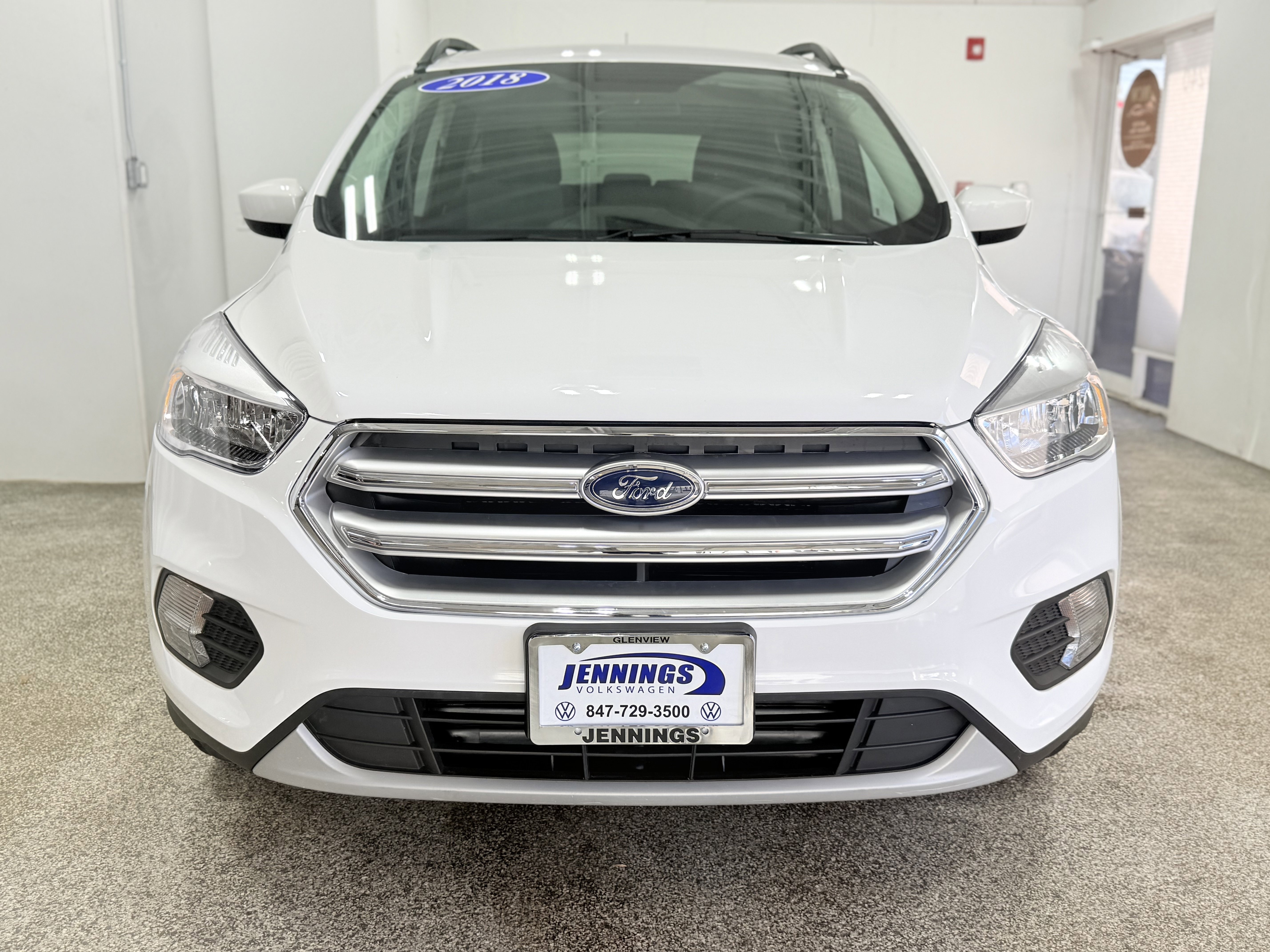 Used 2018 Ford Escape SE w/ SE Sync 3 Package image 2