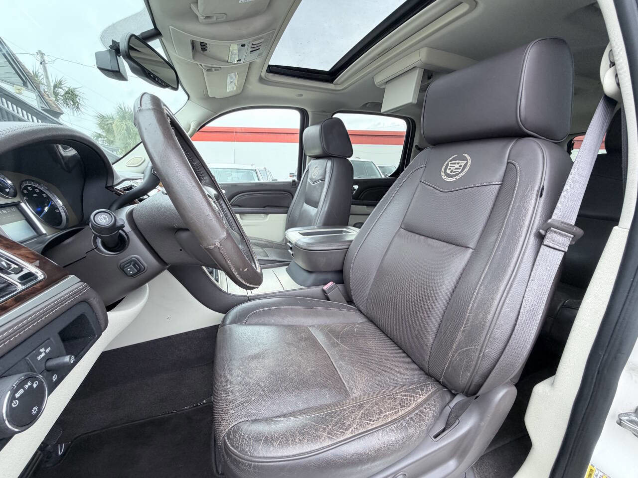 Used 2013 Cadillac Escalade ESV Platinum image 12