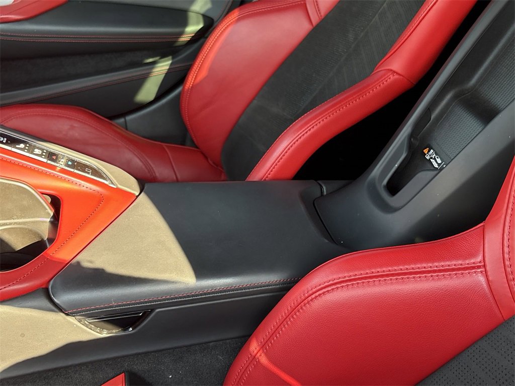 Used 2022 Chevrolet Corvette Stingray Premium Conv w/ Z51 Performance Package image 22