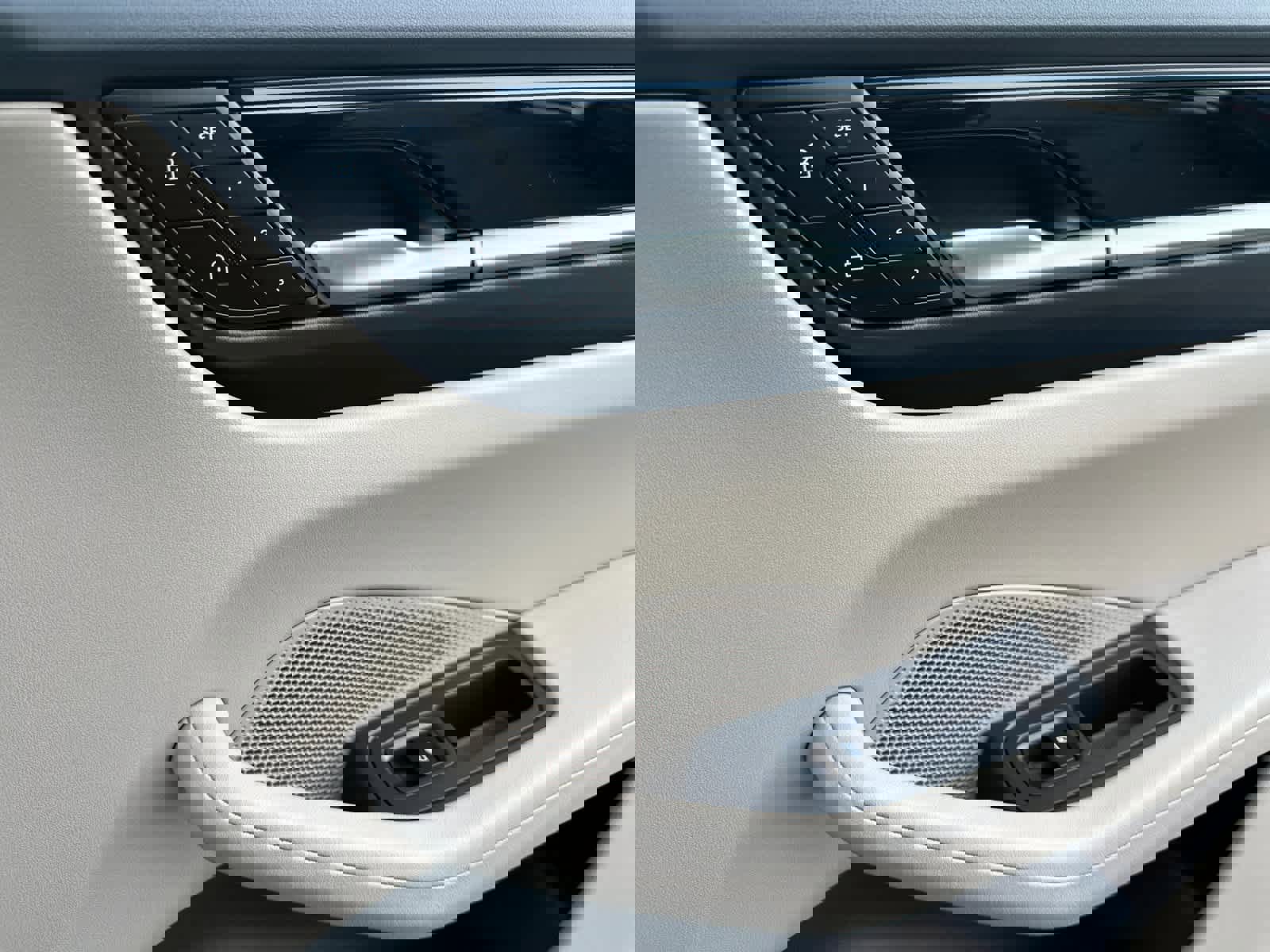 New 2025 Porsche Macan 4 Electric image 19