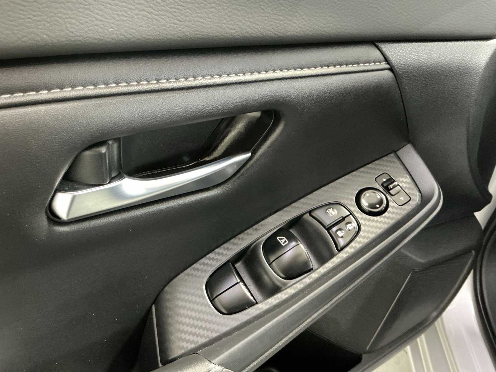 Used 2022 Nissan Sentra SV image 16