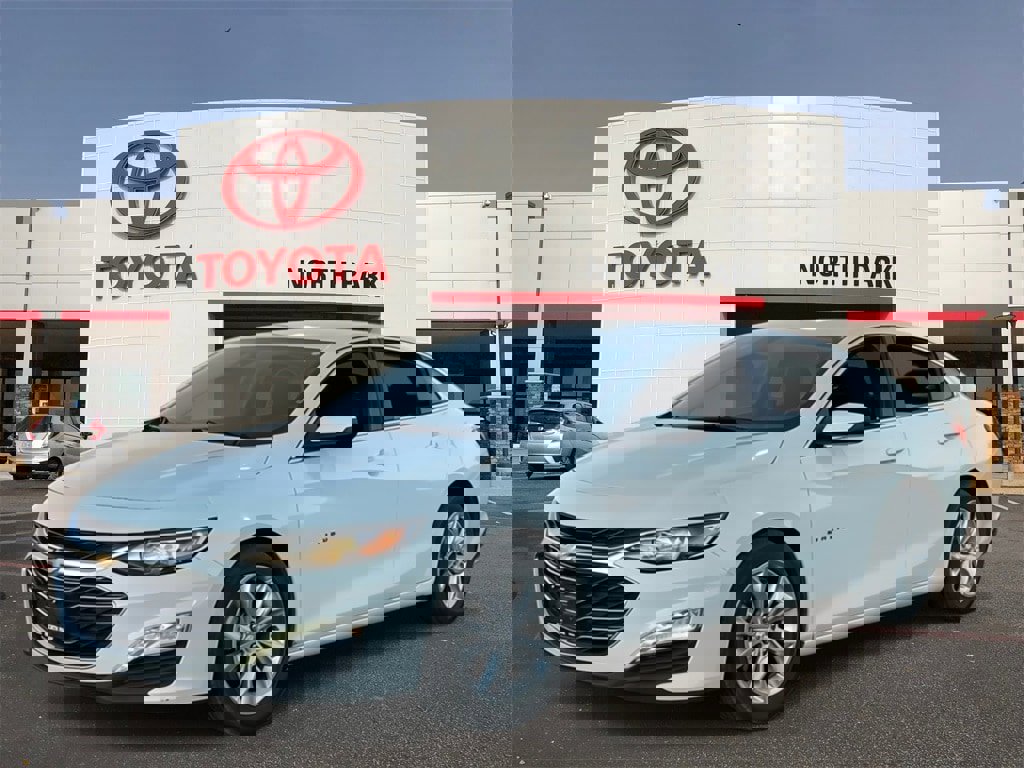 Used 2023 Chevrolet Malibu LT