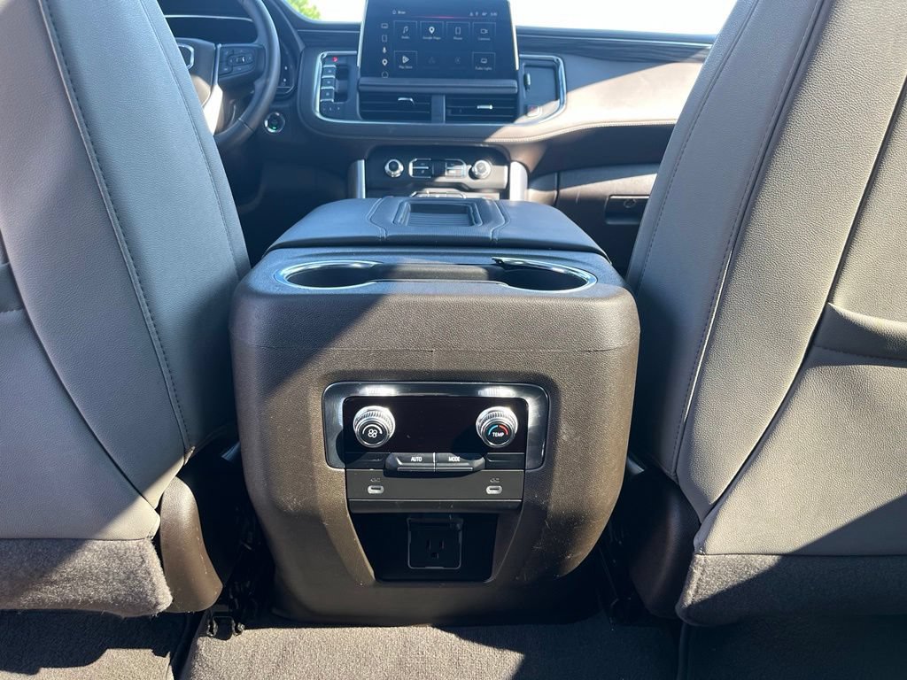 Used 2023 GMC Yukon SLT AWD/4WD image 29