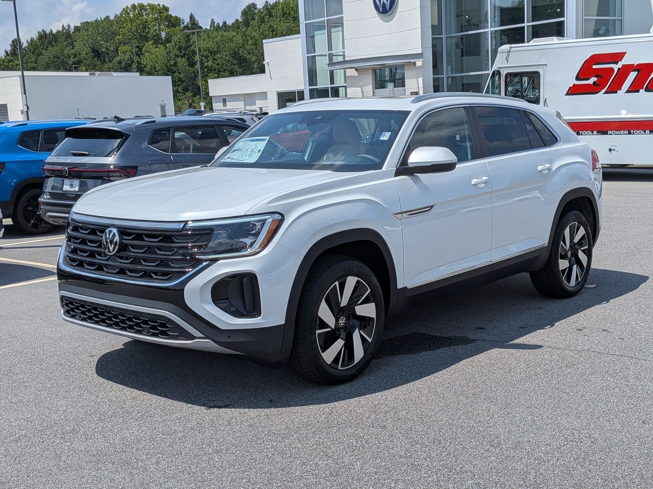 New 2026 Volkswagen Atlas Cross Sport SEL AWD/4WD image 7