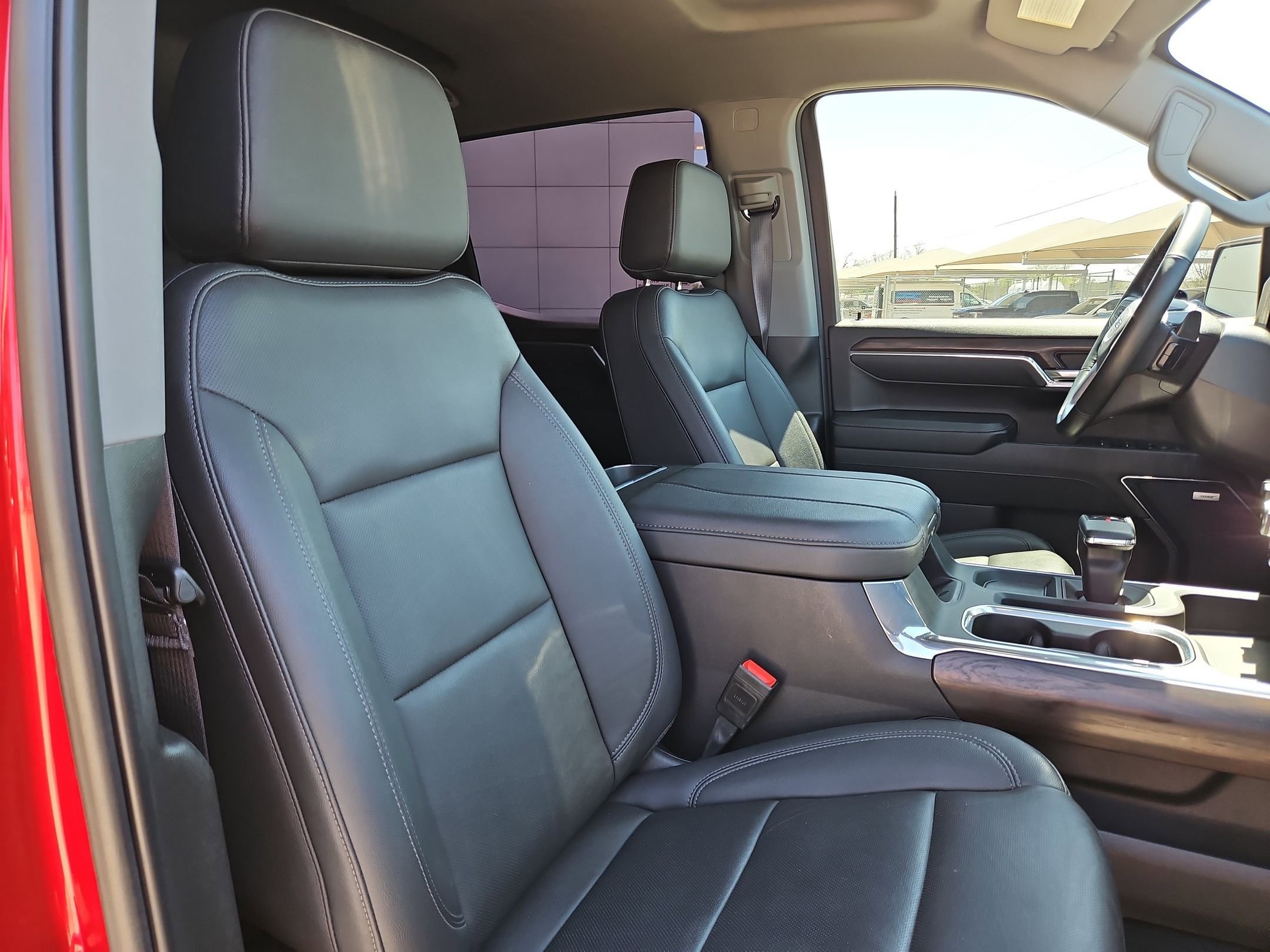Used 2024 GMC Sierra 1500 SLT RWD image 32