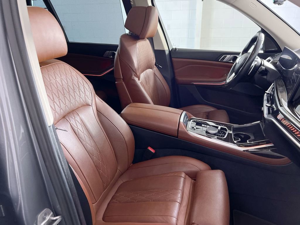 Used 2023 BMW X7 xDrive40i w/ Premium Package image 26