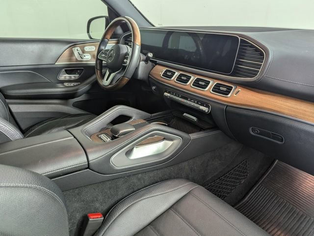 Used 2020 Mercedes-Benz GLS 580 4MATIC image 25