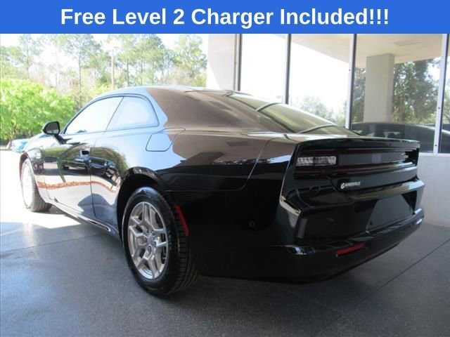 Used 2025 Dodge Charger R/T w/ Quick Order Package 25M R/T image 4