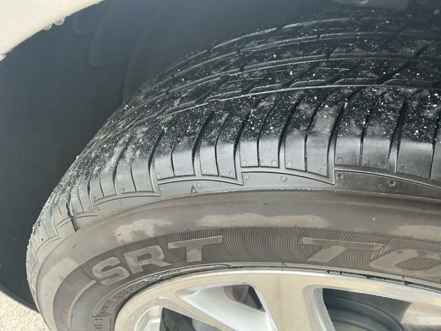 Used 2019 Chevrolet Equinox Premier image 12