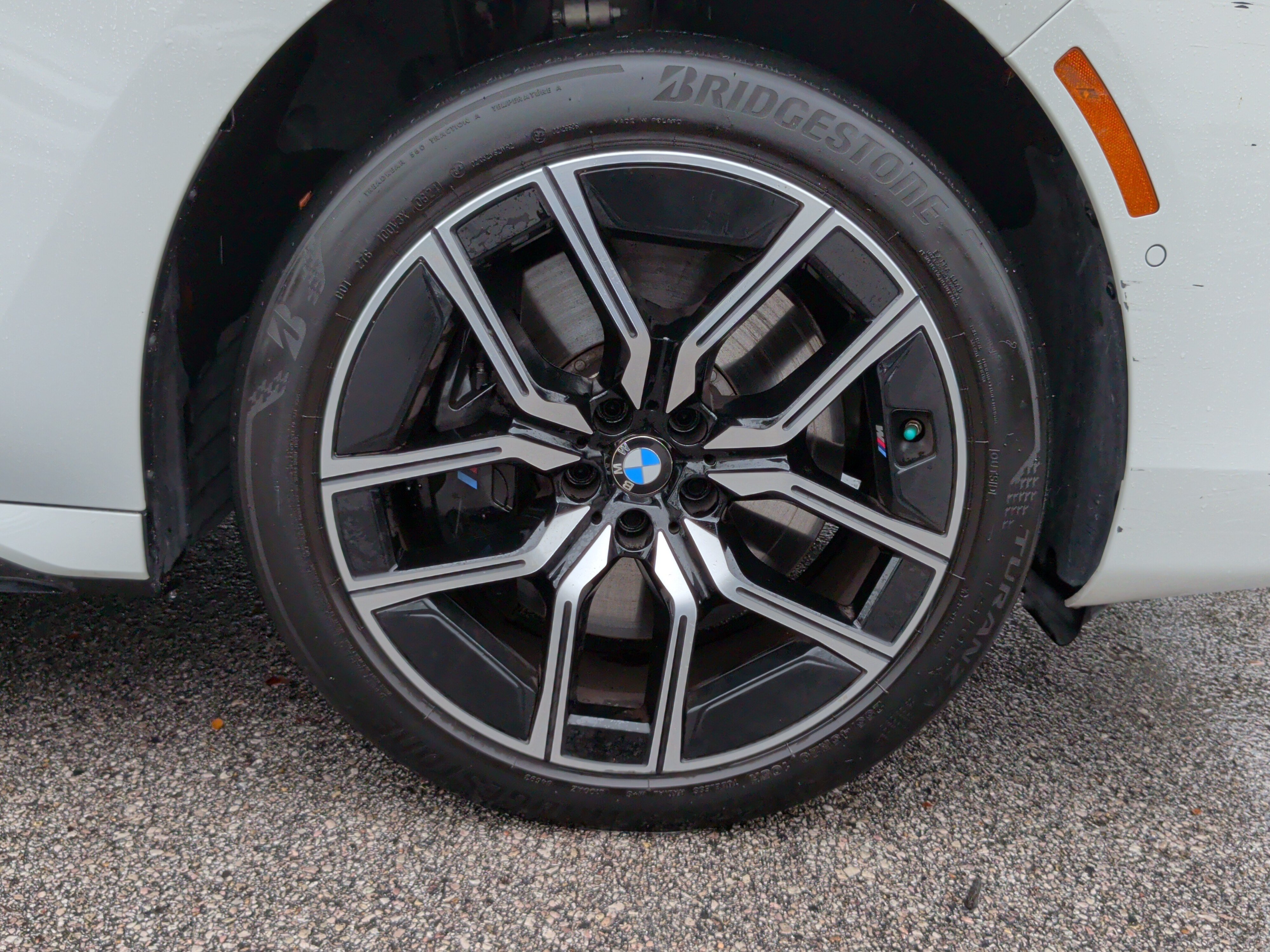 Used 2024 BMW 740i xDrive AWD/4WD image 10