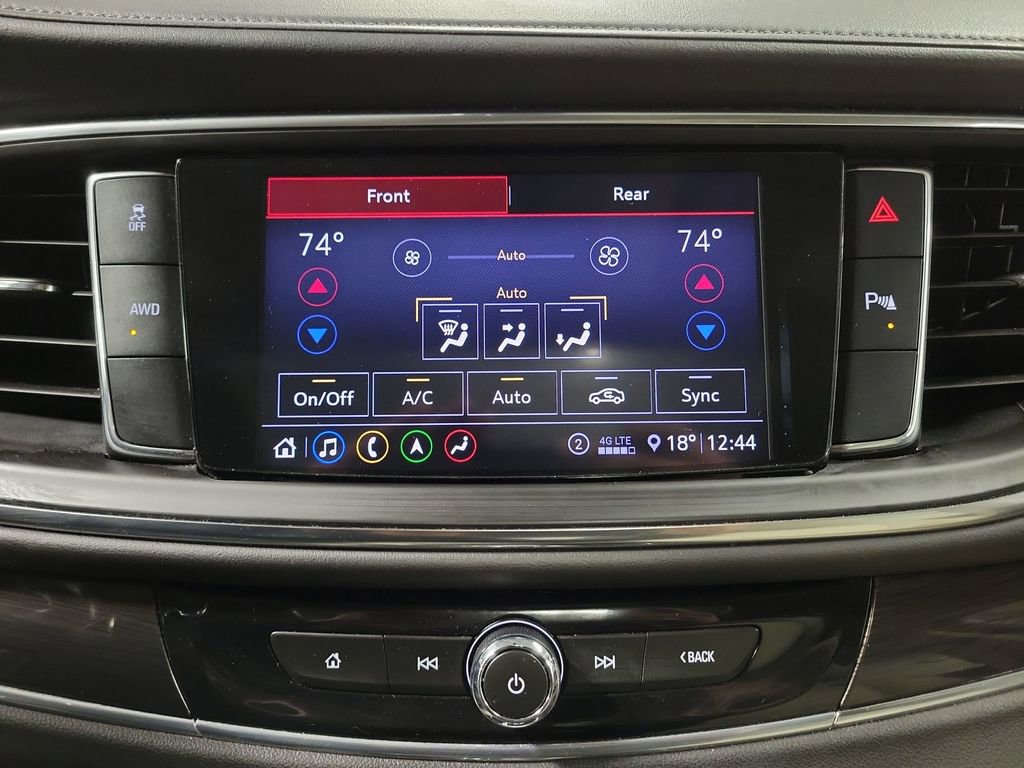 Used 2021 Buick Enclave Essence w/ Sound and Sites Package image 18