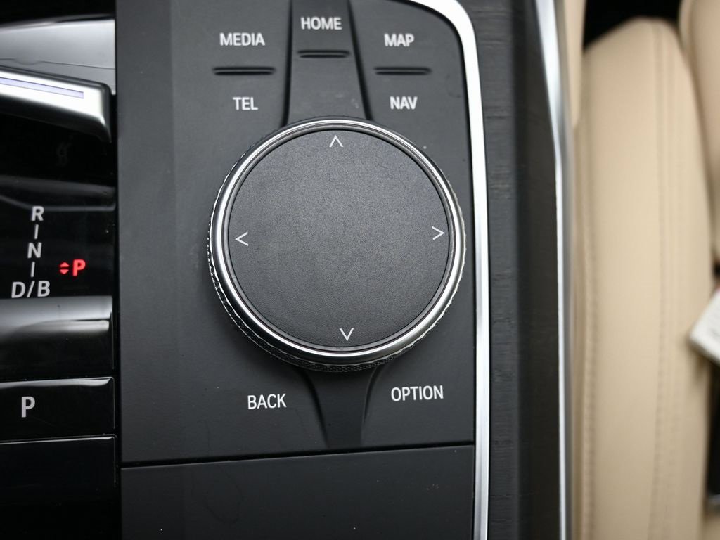 Used 2023 BMW i4 eDrive35 w/ Premium Package image 27