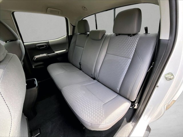 Used 2020 Toyota Tacoma SR5 RWD image 28
