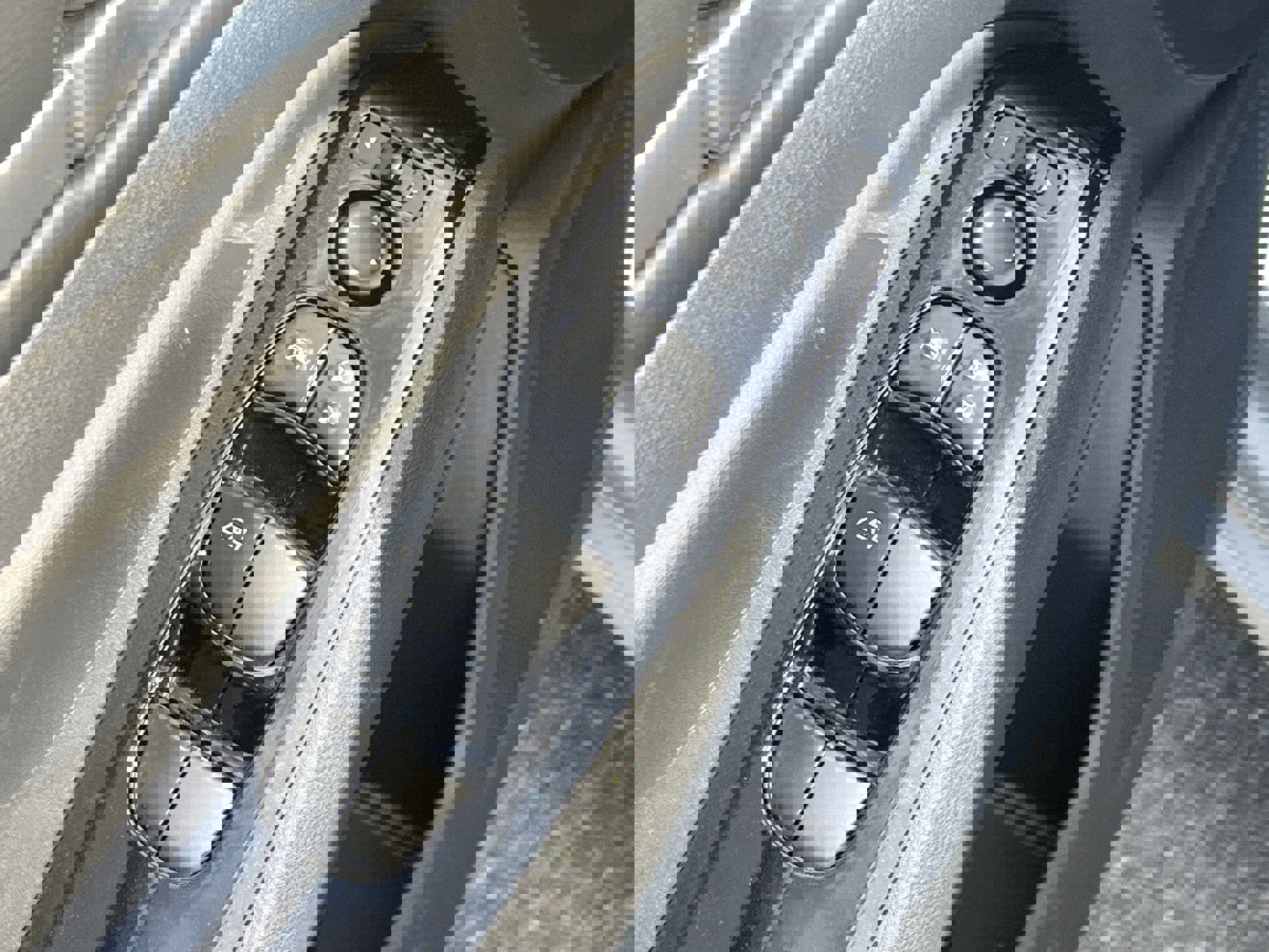 Used 2024 Nissan Altima 2.5 SR image 13