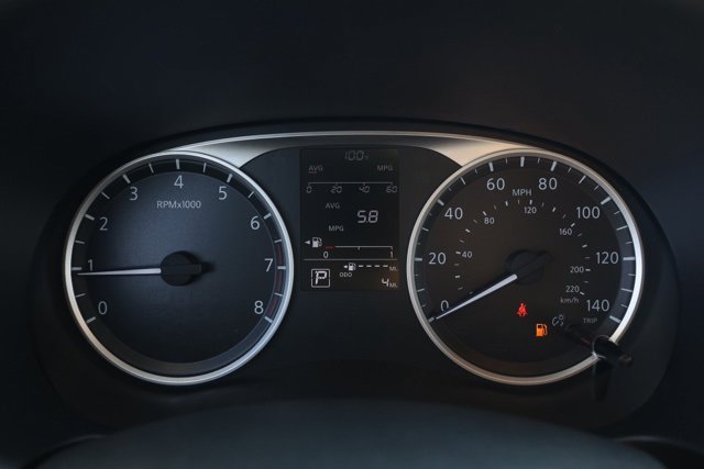 New 2025 Nissan Kicks Play S image 28