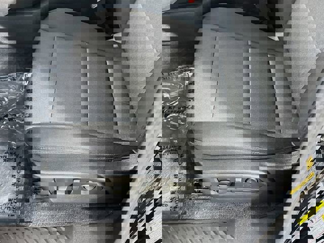 Used 2023 Chevrolet Colorado Trail Boss AWD/4WD image 19