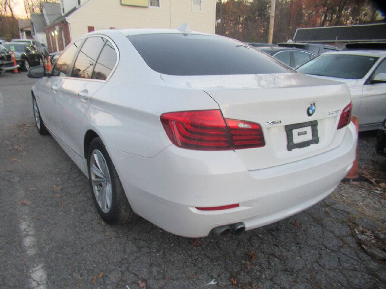 Used 2015 BMW 528i xDrive Sedan AWD/4WD image 6