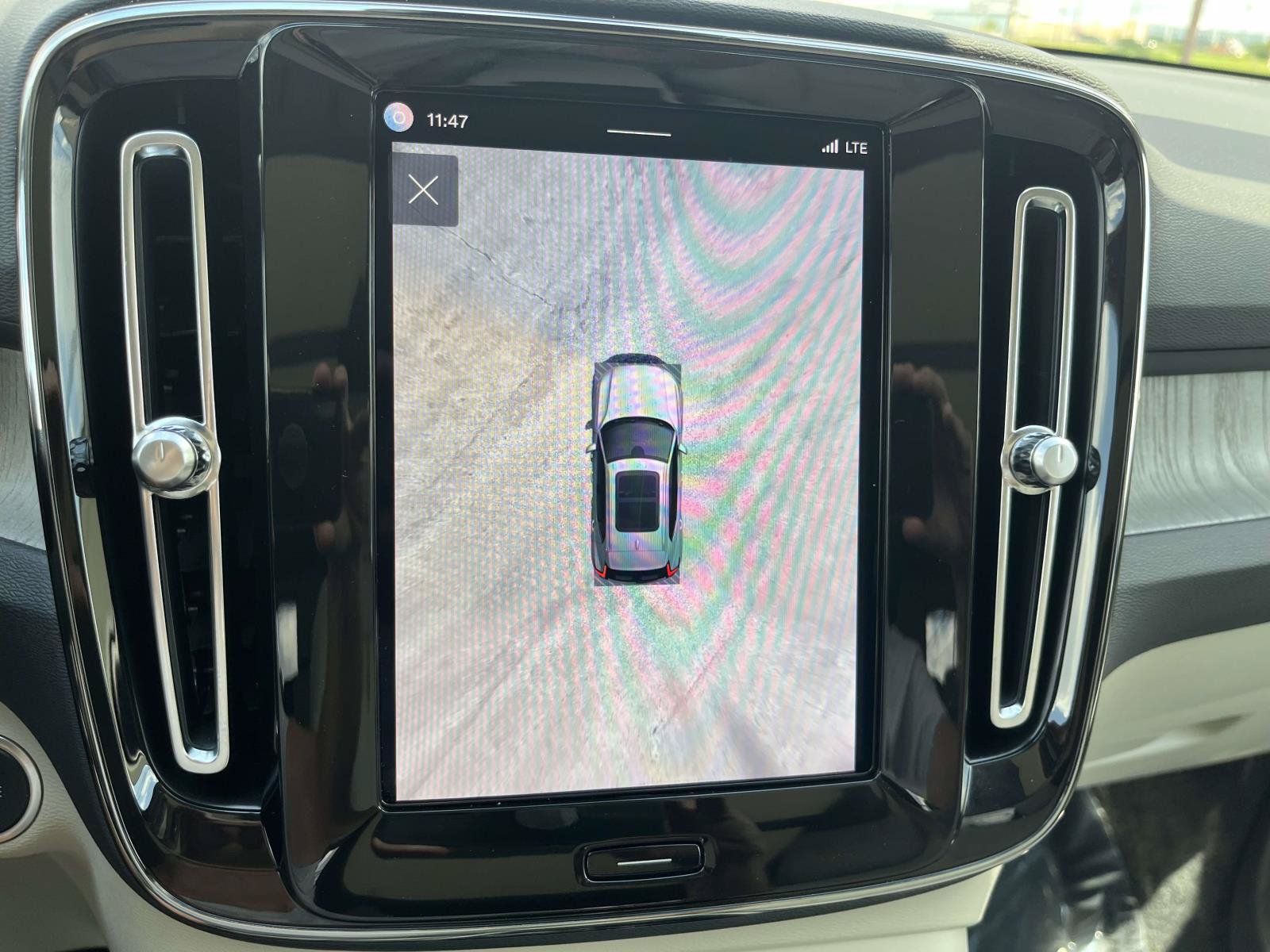 Certified 2024 Volvo XC40 B5 Plus w/ Protection Package Premier AWD/4WD image 22
