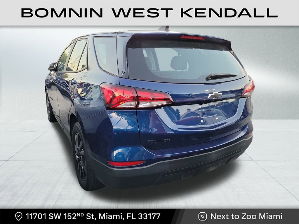 Used 2023 Chevrolet Equinox LS w/ Midnight Edition image 3