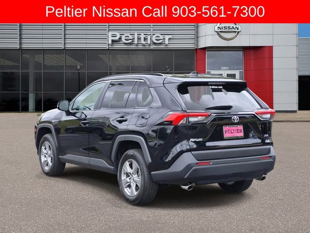 Used 2024 Toyota RAV4 XLE FWD image 4
