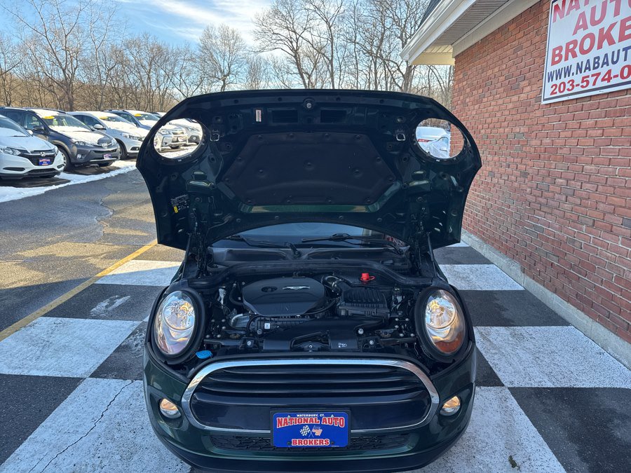 Used 2017 MINI Cooper 4-Door Hardtop image 33