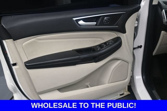 Used 2015 Ford Edge Titanium FWD image 14
