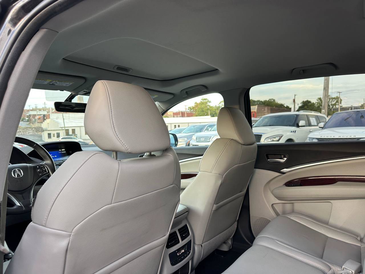 Used 2016 Acura MDX w/ AcuraWatch Plus Package FWD image 22