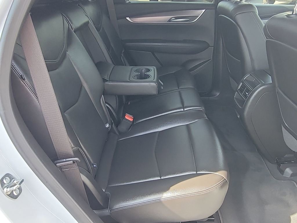 Used 2025 Cadillac XT5 Luxury image 25
