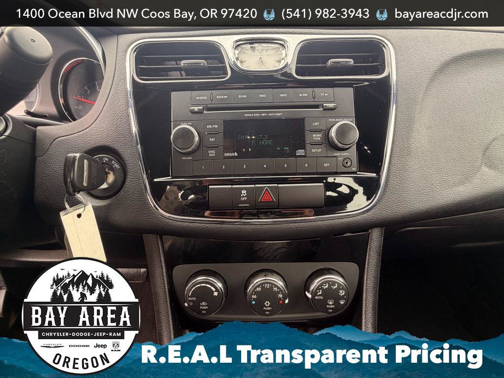Used 2012 Chrysler 200 Touring FWD image 19